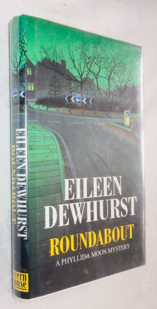 Roundabout: A Phyllida Moon Mystery
