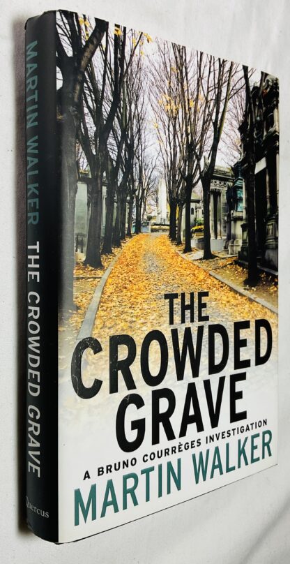 The Crowded Grave: An Investigation by Bruno, Chief of Police [Book 4]