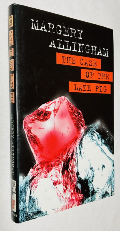 The Case of the Late Pig [Black Dagger Crime Series]
