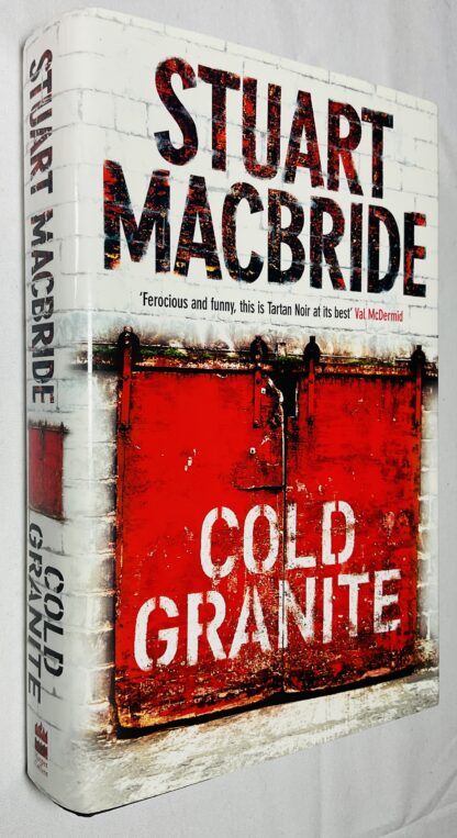 Cold Granite [Logan McRae series No.1]