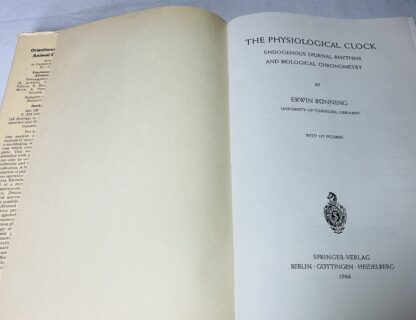 The Physiological Clock: Endogenous Diurnal Rhythms and Biological Chronometry [2 volume set in English and German] - Image 3