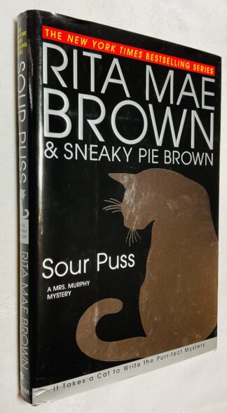 Sour Puss [Mrs Murphy Mysteries]