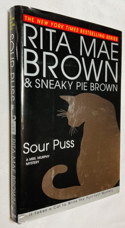 Sour Puss [Mrs Murphy Mysteries]