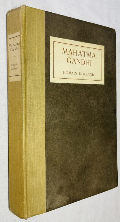 Mahatma Gandhi: The Man Who Became One With the Universal Being
