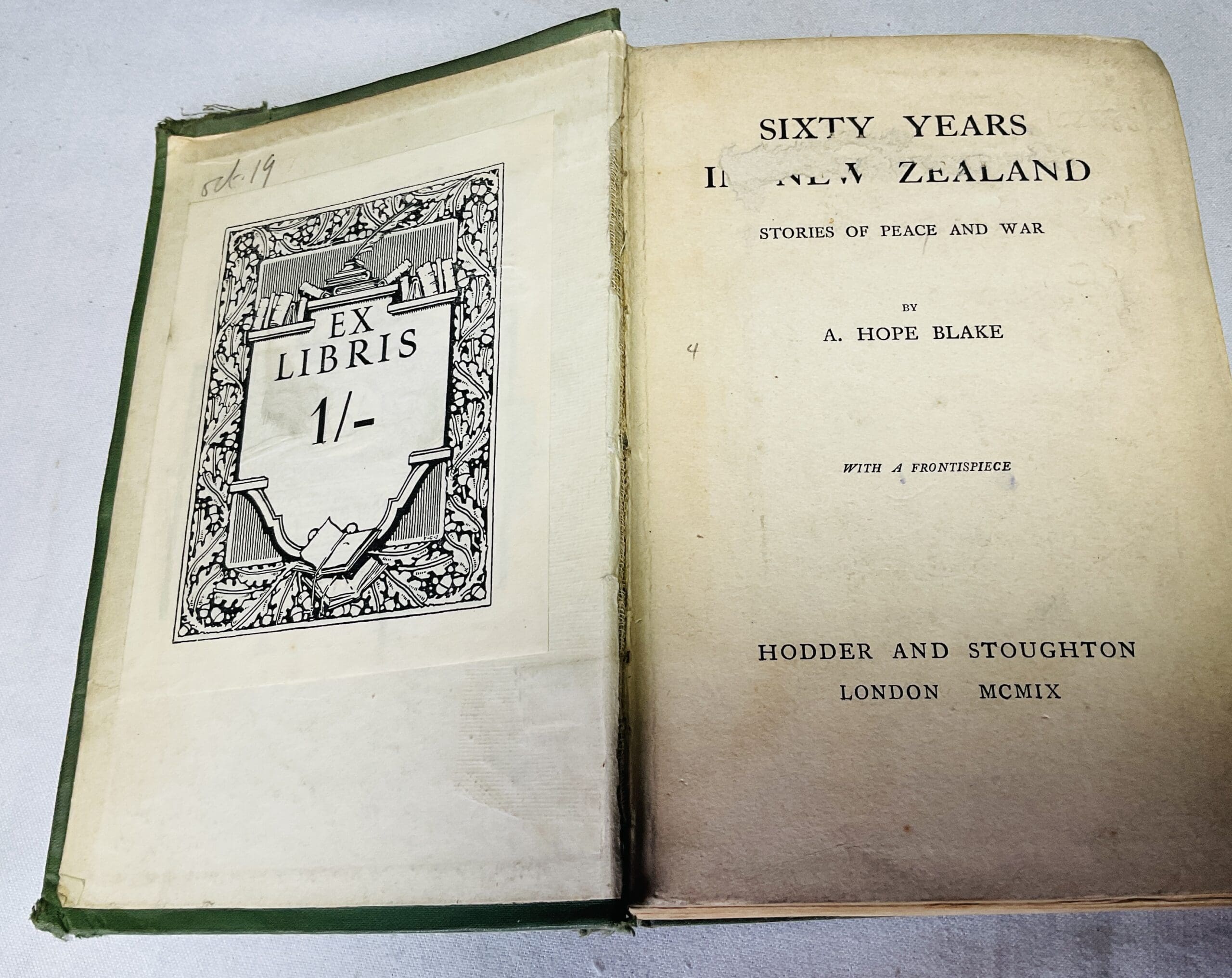 Sixty Years in New Zealand: Stories of Peace and War - Image 2