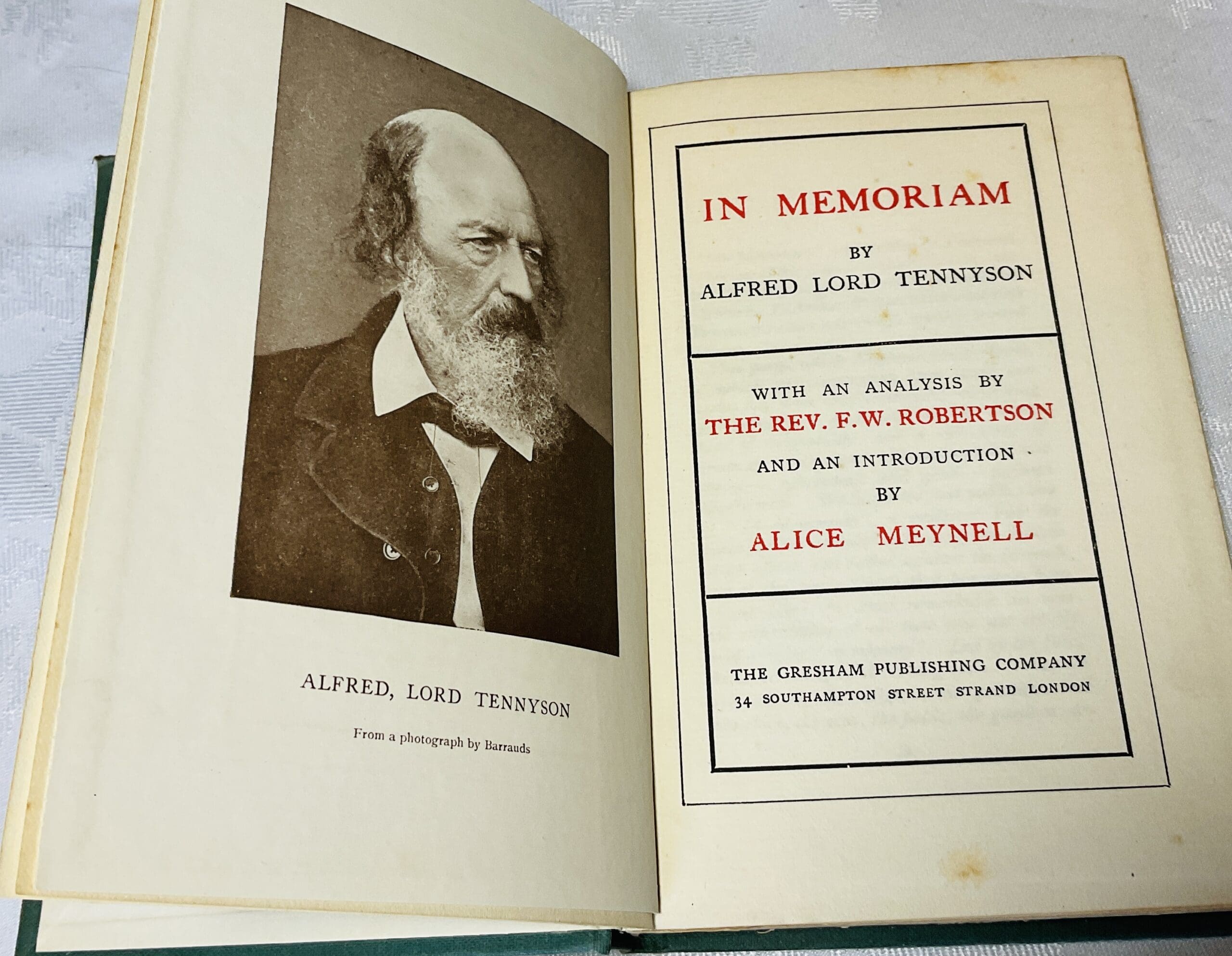 In Memoriam: With an analysis by the Rev. F. W. Robertson, and an introduction by Alice Meynell - Image 2
